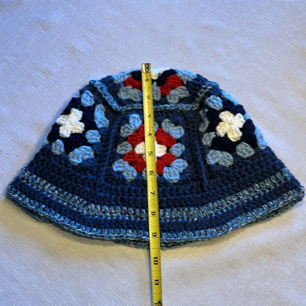 New Hand Crochet Unisex Granny Square Hat - Picture 5 of 5